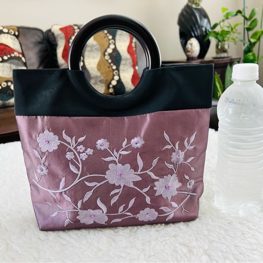 Vintage Fabric w/ Embroidery & beads Wood Handles Vintage Customized Small Bag - Picture 10 of 12